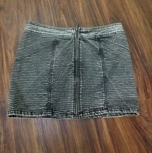 Zippered Mini Skirt in US4